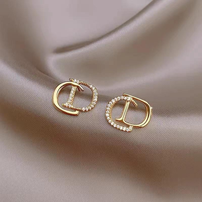 Letter earrings with female tassel design 925 silver earrings