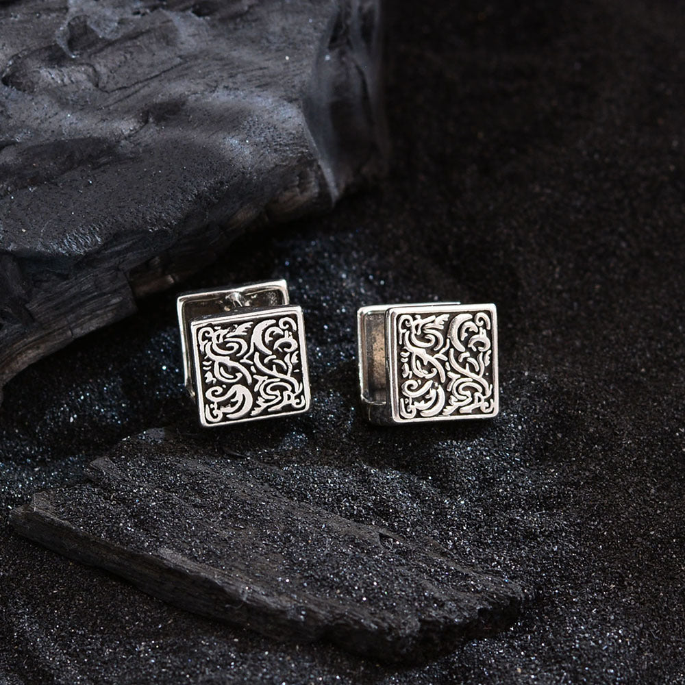 Square Ear Button Female