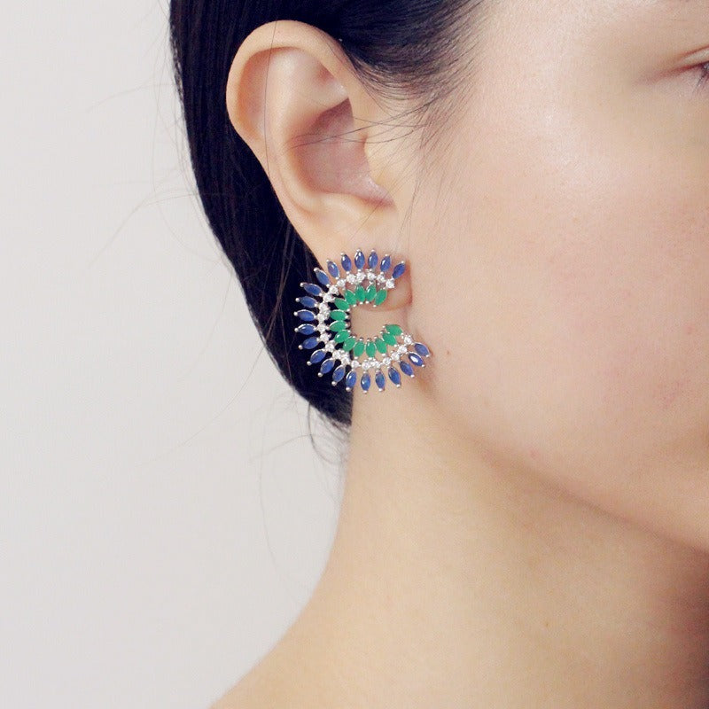 Fashionable and versatile, sparkling zircon earrings, personalized diamond stud earrings