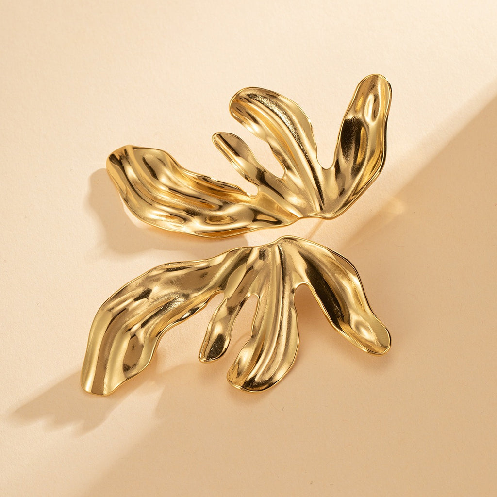 Fashionable personalized petal earrings