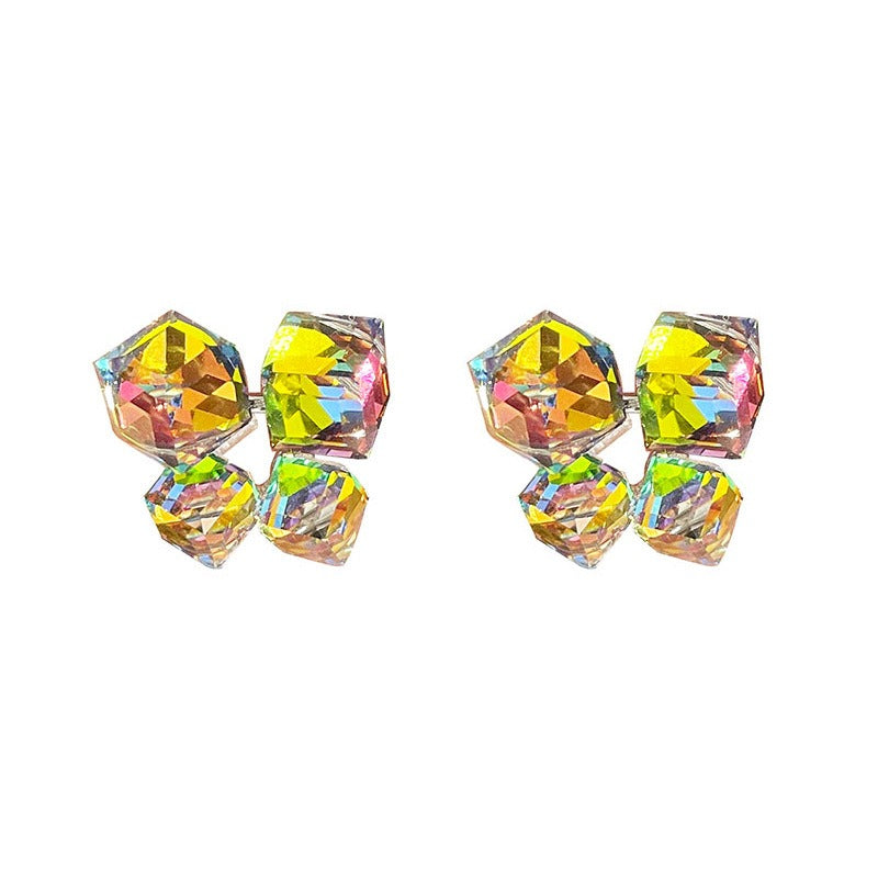Elegant temperament earrings, female fashion design, dreamy crystal square earrings