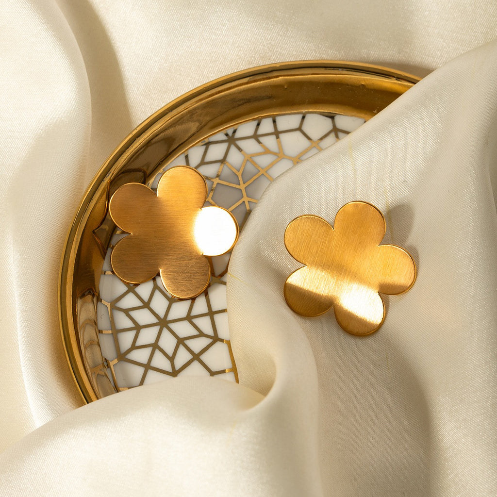 Matte brushed flower earrings with high-end design, earrings and accessories