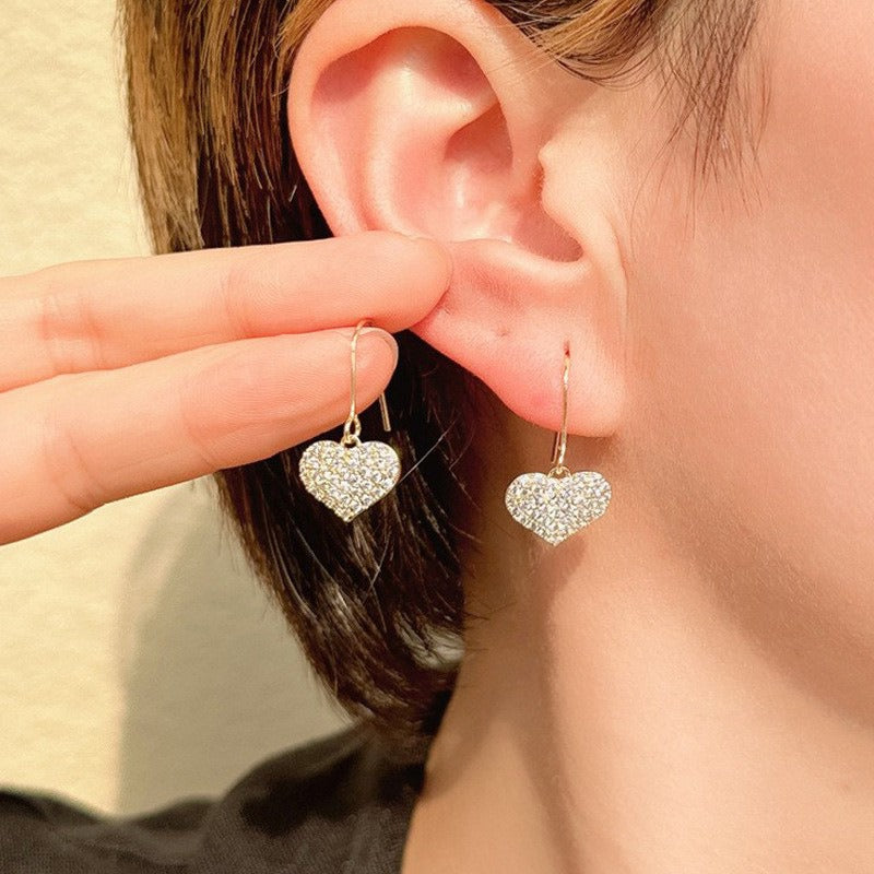 Fashion Copper Inlaid Zircon Heart Earrings