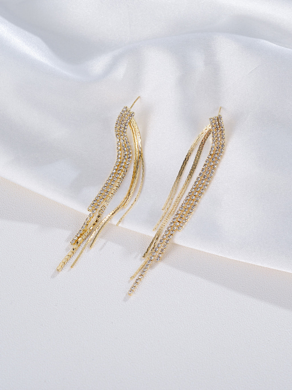 Fashion Earrings Tassels Women Korean Version Of Long Earrings With Pearls And Diamonds