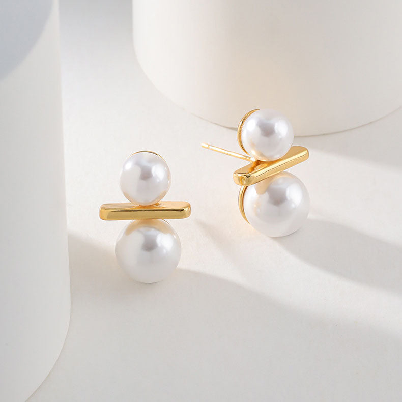 High-end niche personality versatile earrings small fragrance earrings
