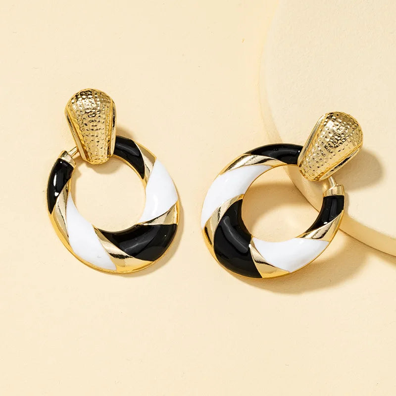 Color blocking fashionable geometric earrings minimalist oil drip earrings