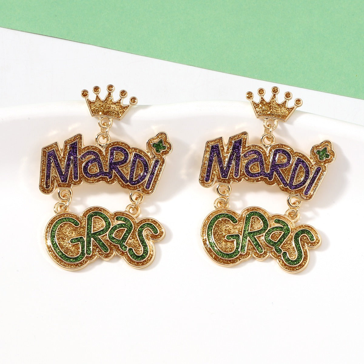 Colorful letter niche design with versatile and luxurious earrings and earrings accessories