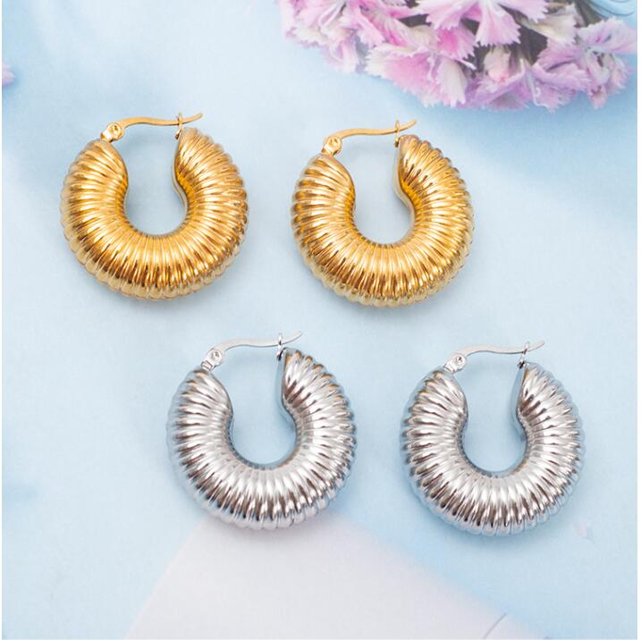 Gold earrings Internet celebrity light luxury thread hollow earrings