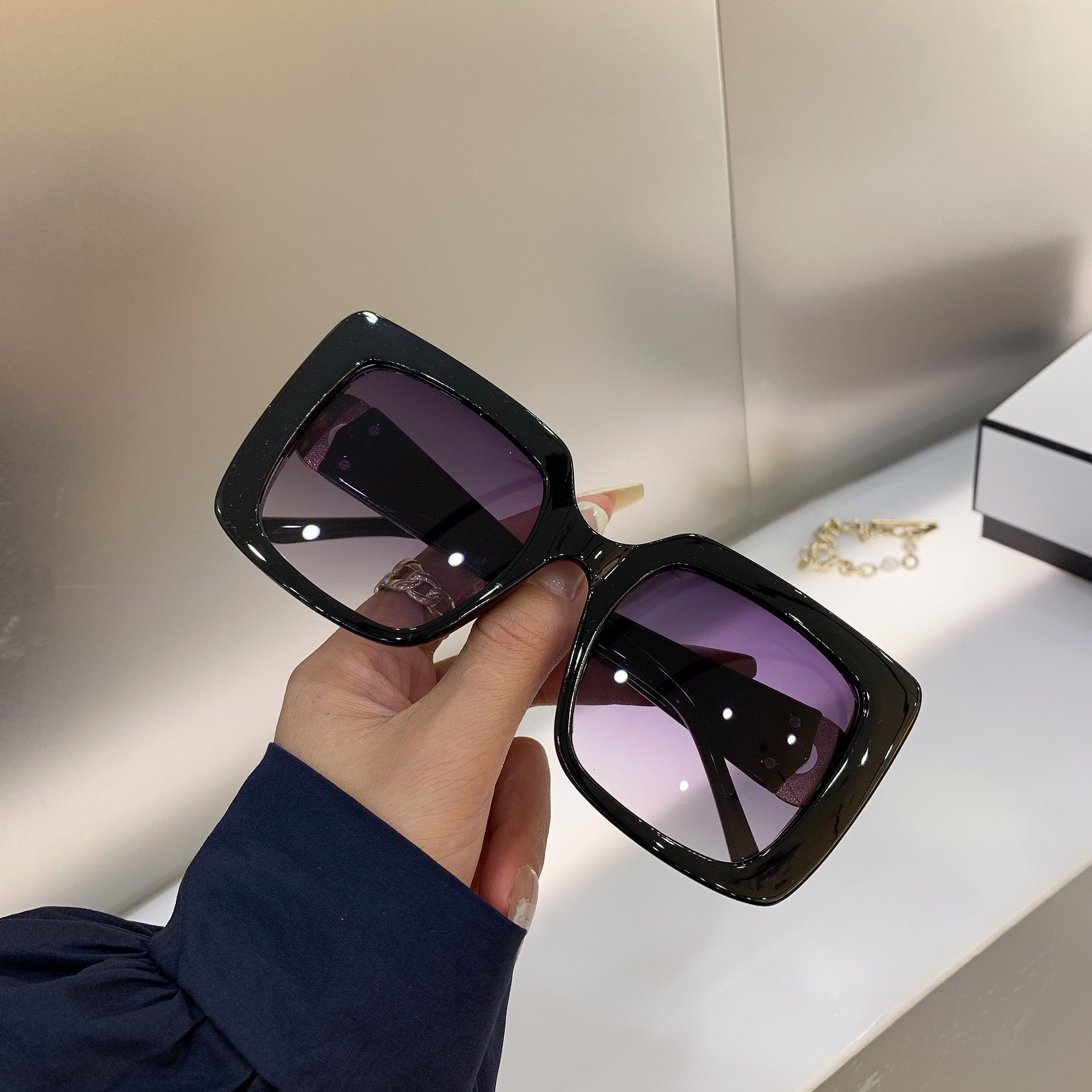 New Oversized Square Sunglass Fashion Trendy Colorful Men Women Eyewear Vintage Luxury Brand Designer UV400 Glasses Shades