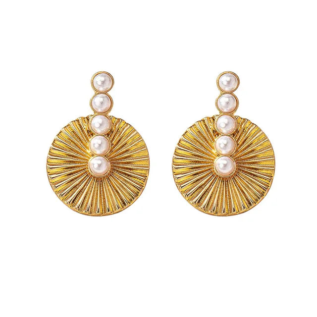 Geometrically advanced stainless steel earrings with pearl round fan-shaped earrings