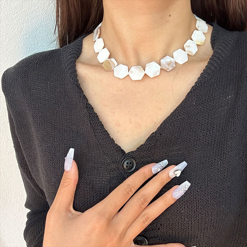 Fashion geometric hexagonal shell necklace for women