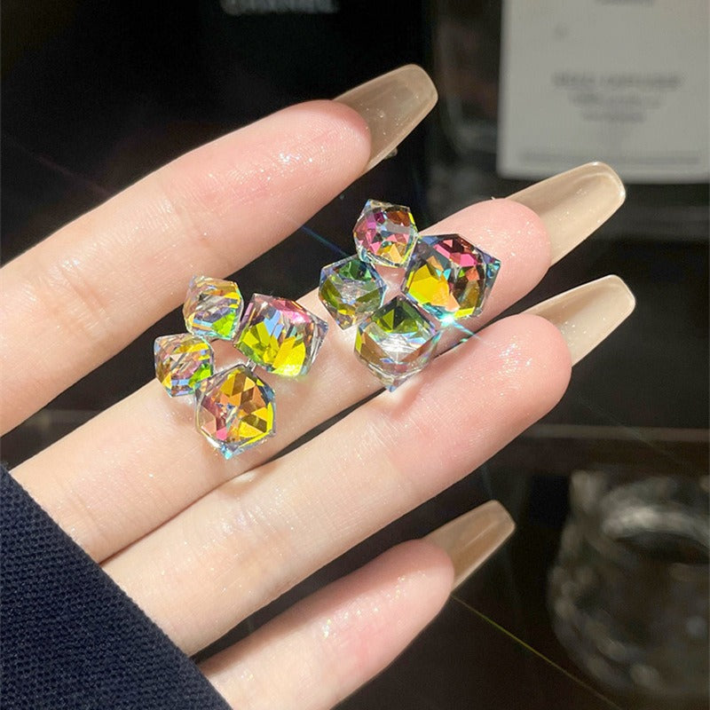 Elegant temperament earrings, female fashion design, dreamy crystal square earrings
