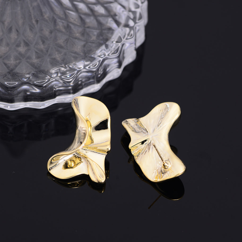 Vintage Leaf Earrings Bohemian Ethnic Gold Lightweight Unburdened Stud Earrings