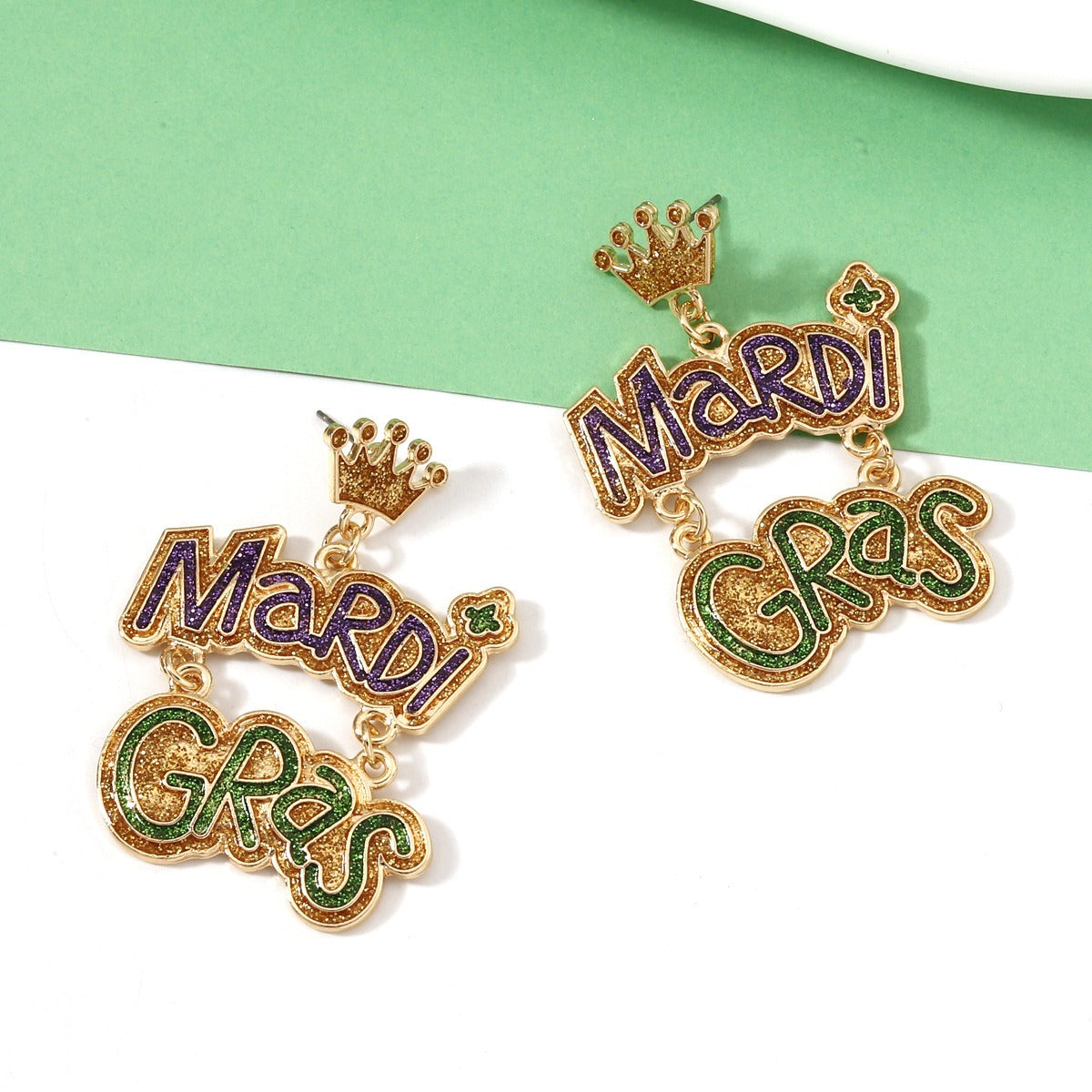 Colorful letter niche design with versatile and luxurious earrings and earrings accessories