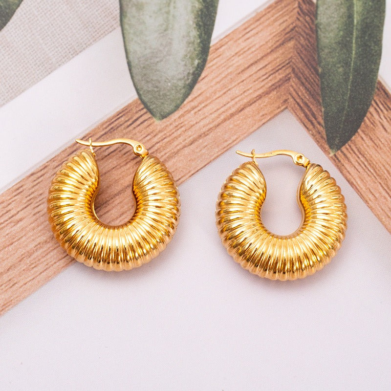 Gold earrings Internet celebrity light luxury thread hollow earrings