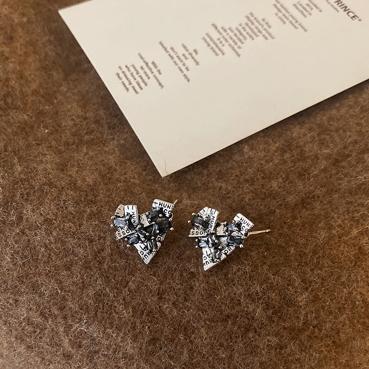 Irregular metal zircon love earrings female personality simple temperament earrings