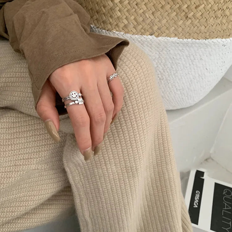 Vintage Smiling Face Finger Rings for Women Girl Punk Hip Hop Opening Adjustable Ring Weaving Rings Statement Jewelry Gift
